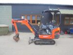 Kubota KX015-4 d’Occasion (2018) – Mini-Pelle 1,5 T Révisée avec 3 Godets – 1 394 h