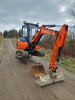 Kubota KX71-3 (2012) – Mini Pelle 2,5T – 2 534 h – 3 Godets – Excellent État – Image 2